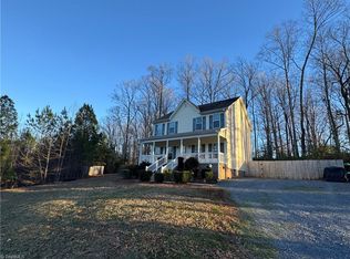 1244 Willow Wood Rd, Asheboro, NC 27205