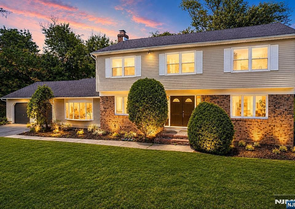 1st image of 203 Mountain Ave