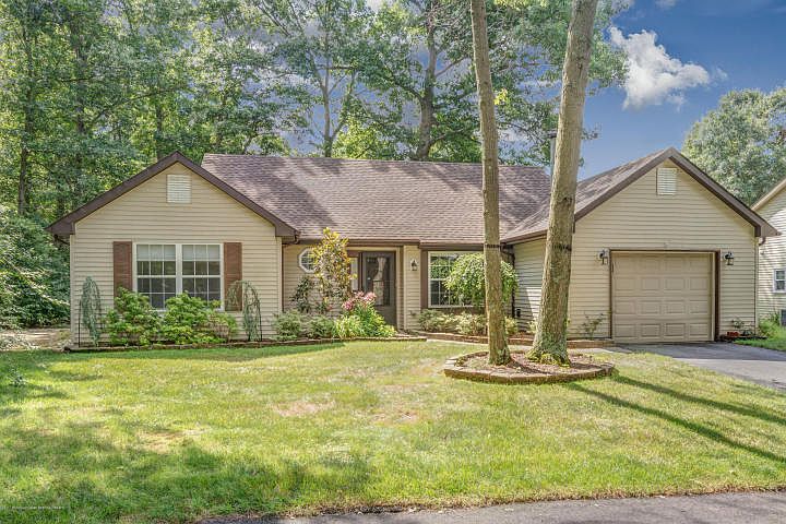 1st image of 114 Morning Glory Ln