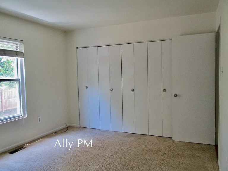 1822 Charles Ct #1 — Photo 11