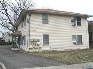 242 High St, Hackensack, NJ 07601