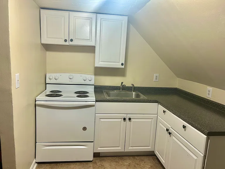 29 Bridge St #3 — Photo 10
