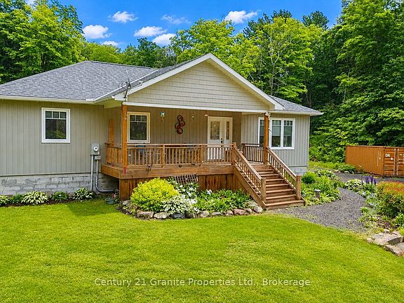3rd image of 64 Loucks Rd