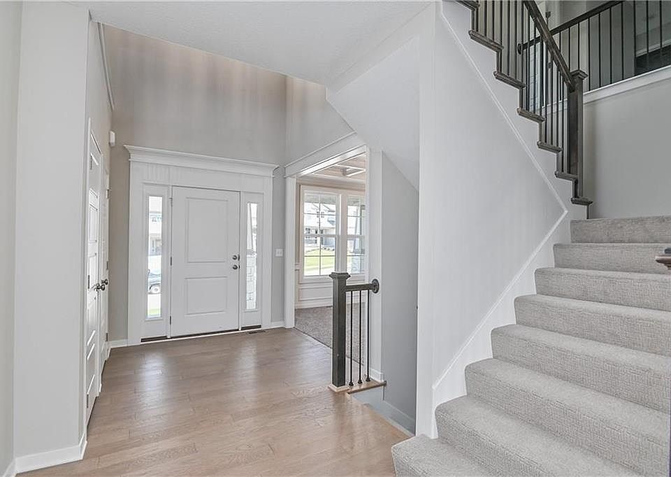 1st image of 2739 W Park St