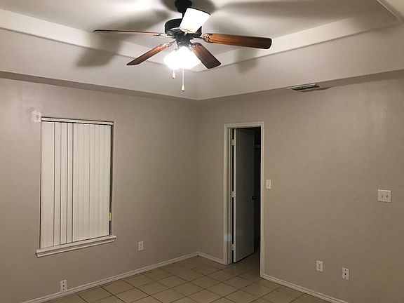 3rd image of 1509 E Coyote St #2