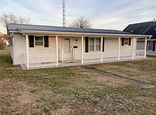 201 Sheridan St, Loogootee, IN 47553