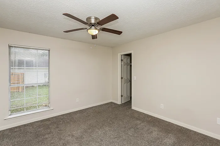 5 Burgess Cv — Photo 8