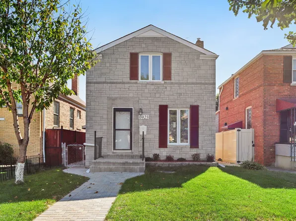 6923 W Foster Ave, Chicago, IL 60656