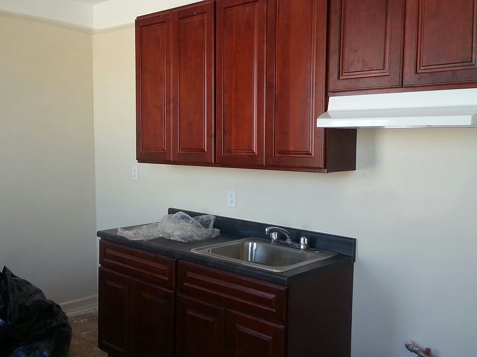 2nd image of 1816 White Plains Rd APT 5J