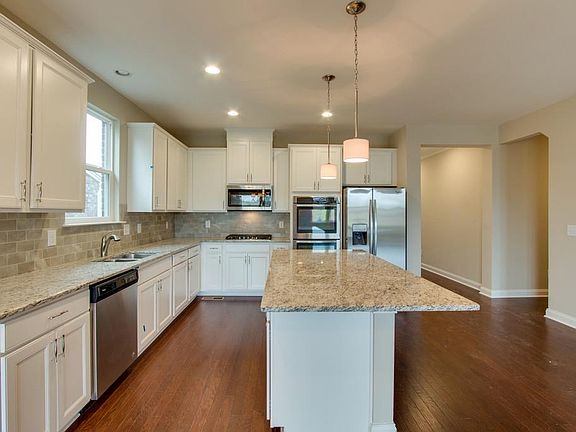 5th image of 103 Edenburg Dr Lot 323