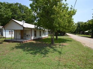 589 S Devine St, Stephenville, TX 76401