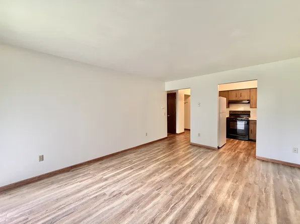 313 Higgins Dr, Evansville, WI