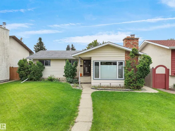 7435 32nd Ave NW, Edmonton, AB T6K 1J9