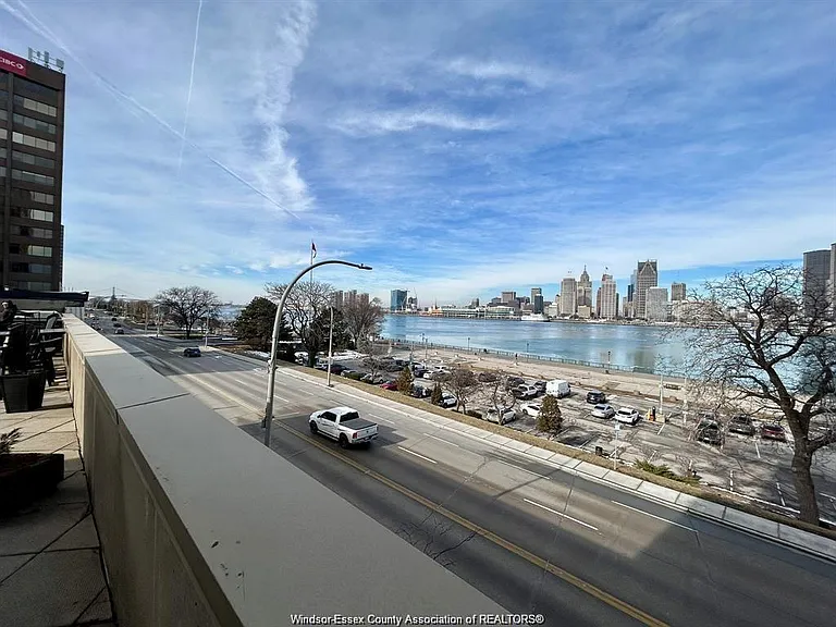 75 Riverside Dr E #901 — Photo 21