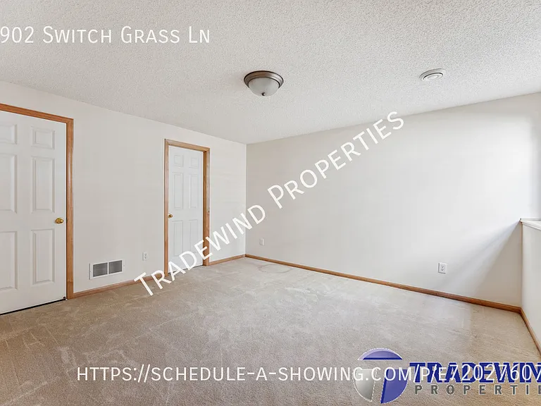 9902 Switch Grass Ln — Photo 18
