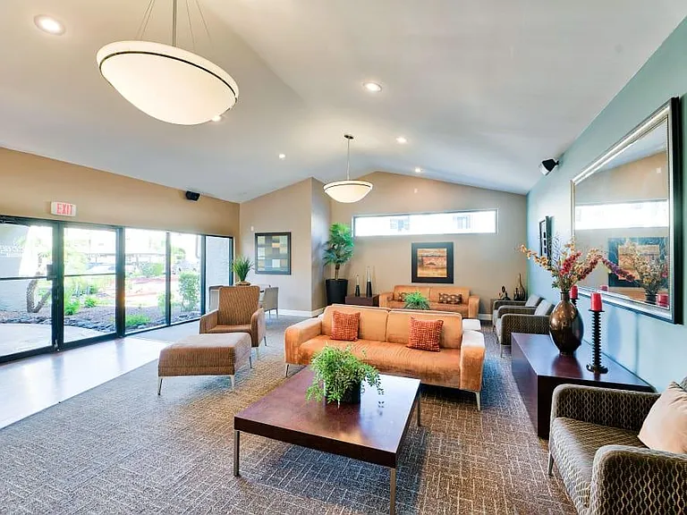 Greenspoint at Paradise Valley — Photo 9