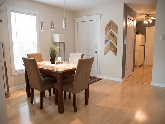 3rd image of 804 N Park Ave