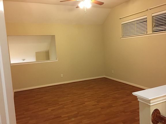 4th image of 2728 Gooseberry Dr