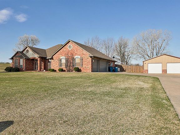 2nd image of 1307 Whispering Ridge Dr