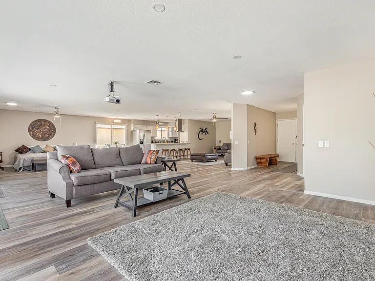 W Skyview Dr — Photo 18