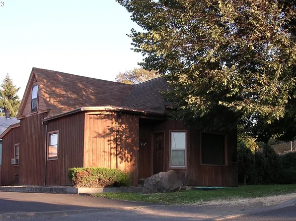 910 F St, The Dalles, OR 97058