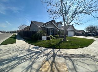 3054 S Foster Ct, Tulare, CA 93274