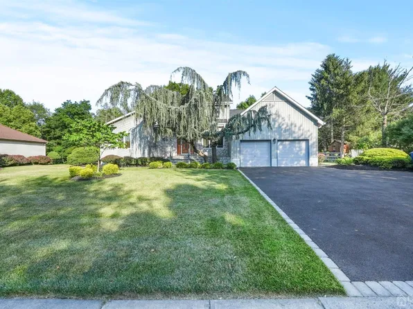 403 Bergen St, Lawrence Township, NJ 08648