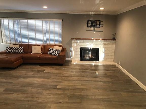 5th image of 1144 Champagne Ln