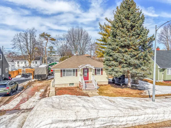 311 Hilda St, Orillia, ON L3V 1J4