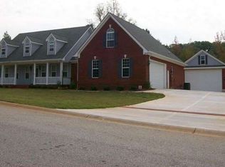 179 Ayers Creek Dr, Toccoa, GA 30577