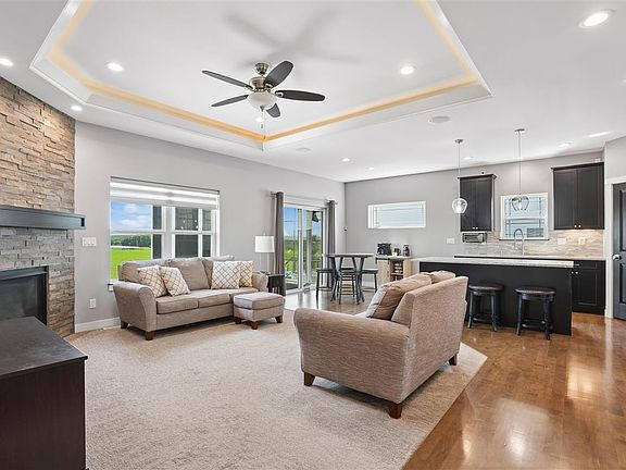 4th image of 3065 Ridgeview Dr