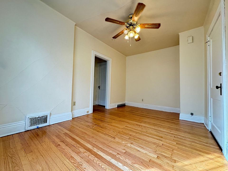 2nd image of 212-214 N Blount St #0B-1Ba