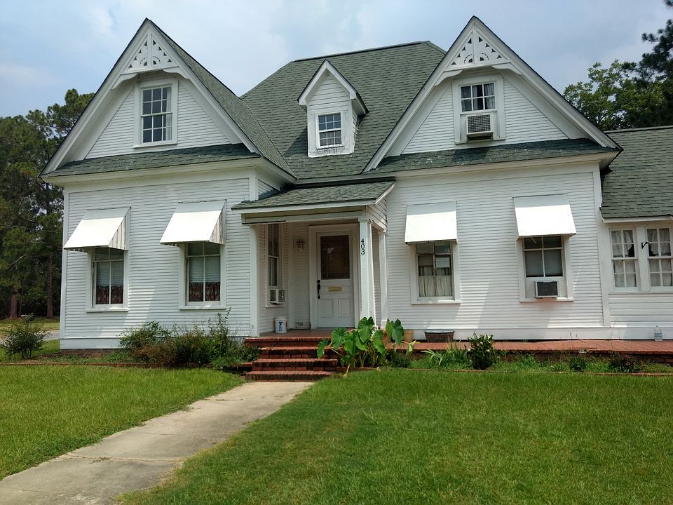 Front of house from Hudson 
