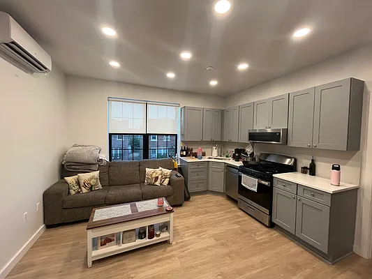 Rented by PRISTINE PROPERTY SOLUTIONS LLC | media 9