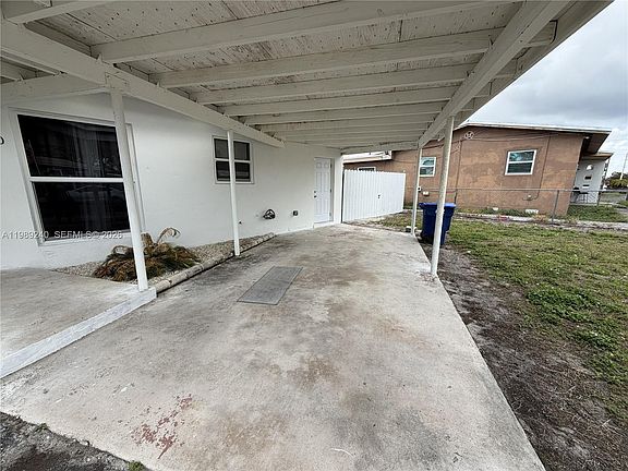 3rd image of 3950 NW 171st Ter