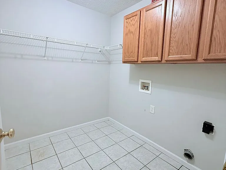 4003 Hidden Hollow Dr — Photo 15