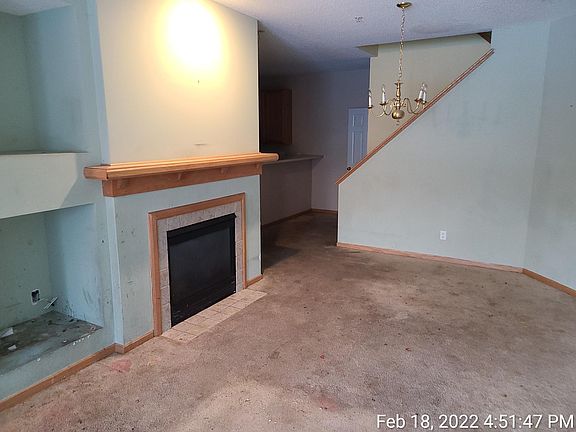 5th image of 9619 Linden Ln N #308