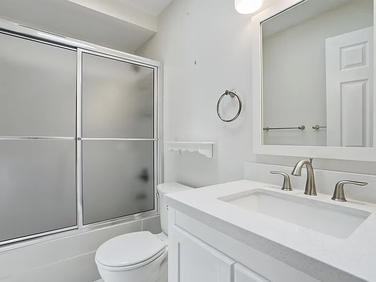 5 Fairlawn Ct — Photo 33