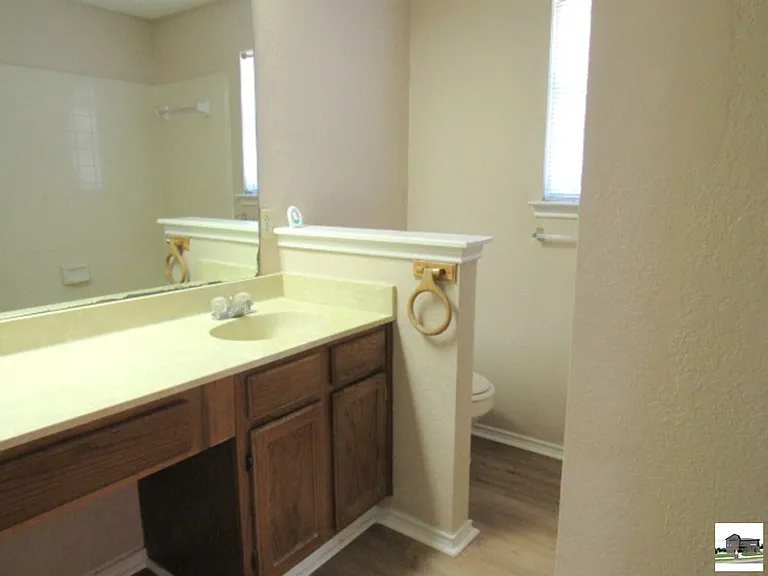 1706 Wickfield Way — Photo 14