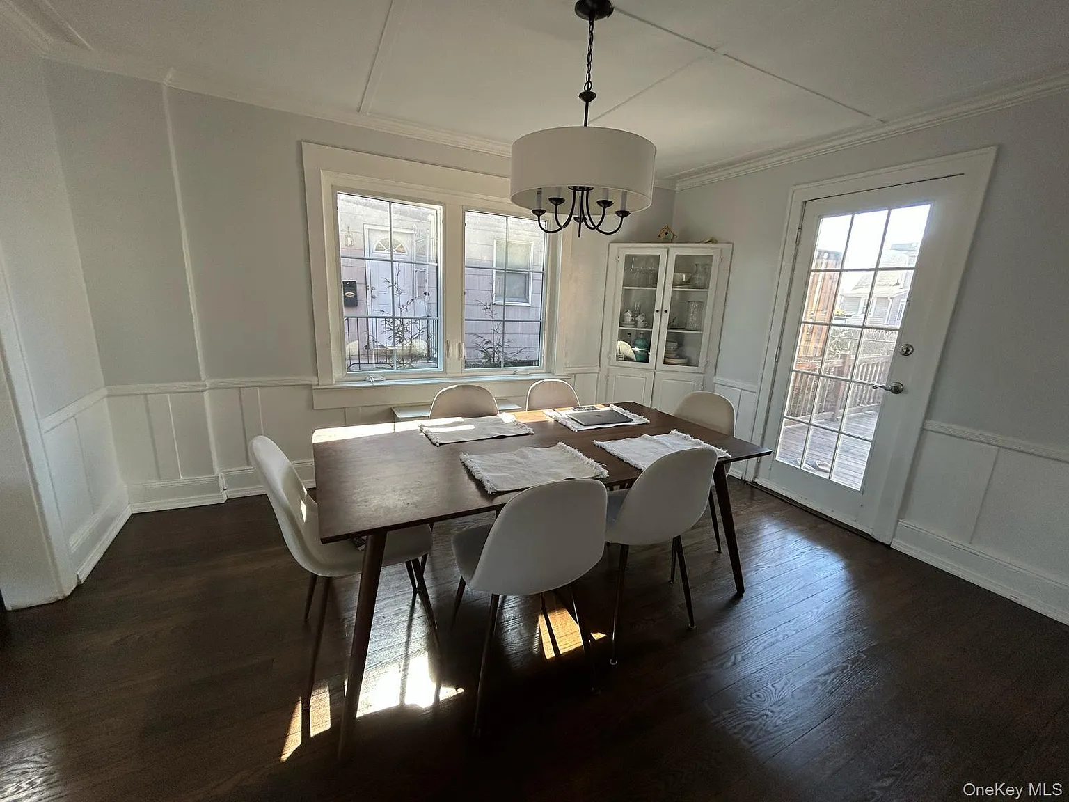 3 bed, 2.0 bath, 1200 sqft, $4,750 — Photo 3