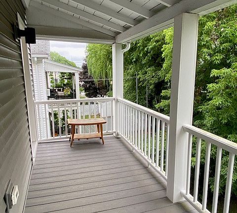 4th image of 39 Garrison Ave