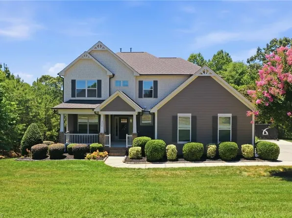 4458 Bonnie Loch Dr, Burlington, NC 27215