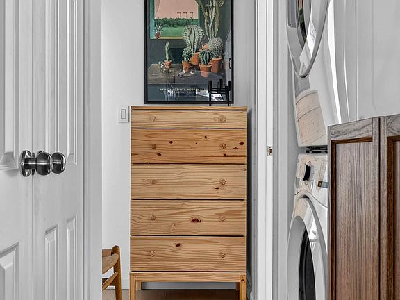 5th image of 187 Washington Ave #3