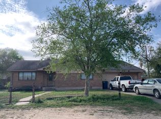 305 Parklane St, Freer, TX 78357