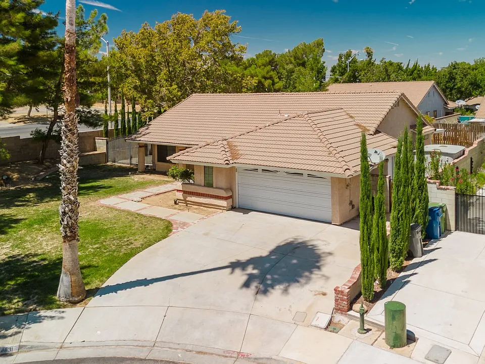 4831 Cocina Ln