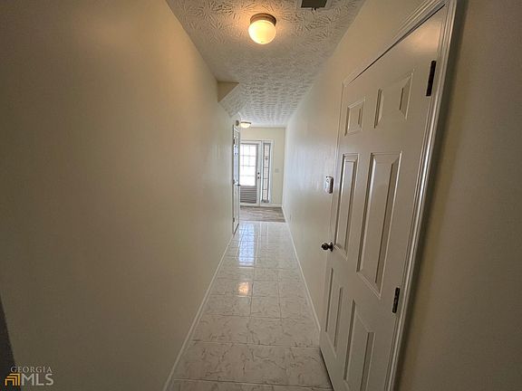 3rd image of 6244 Redan Sq
