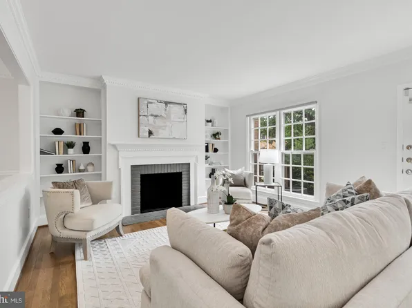 5615 Lee Hwy, Arlington, VA 22207