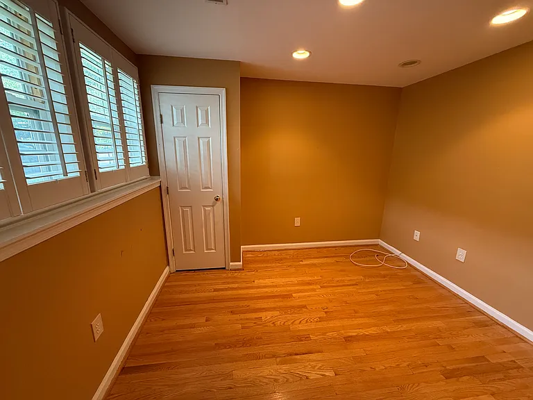 9908 Greenspire Way — Photo 15