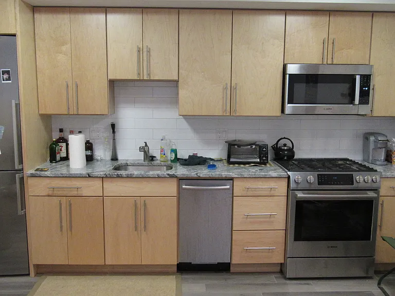 6 Foster St #1 — Photo 2
