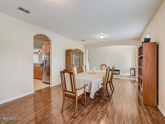4th image of 11703 MAGNOLIA FALLS Drive